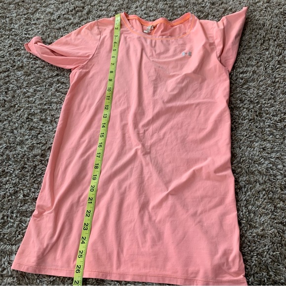 Women's Under Armour Heat Gear Workout Top size Medium Gym Crossfit Yoga Pilates - Picture 8 of 8